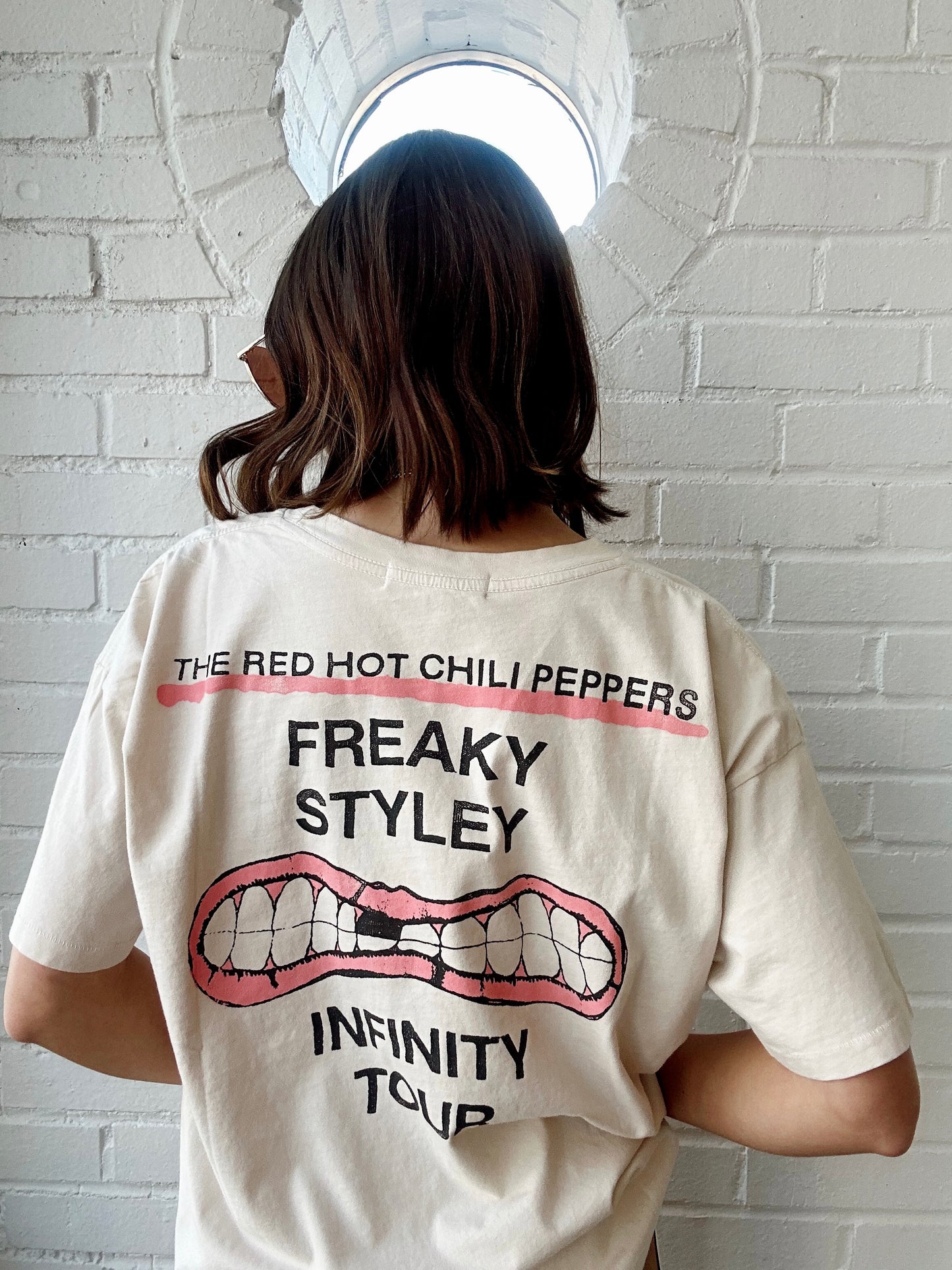 RED HOT CHILI PEPPERS FREAKY STYLEY MERCH TEE