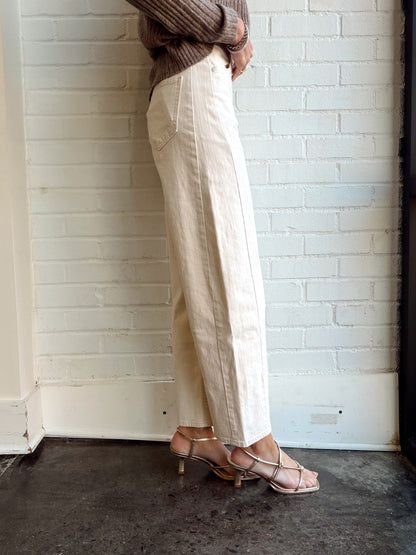 THE HALF-PIPE ANKLE- ACT NATURAL