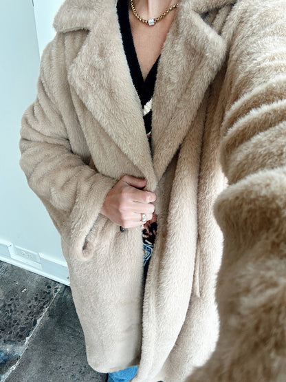 LIVE IN FUR COAT