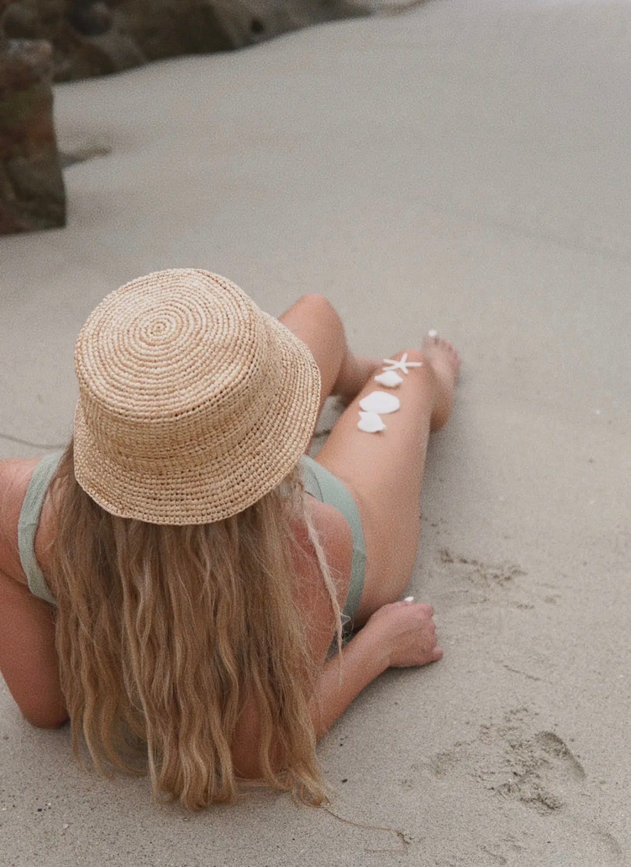 ISLA RAFFIA BUCKET HAT