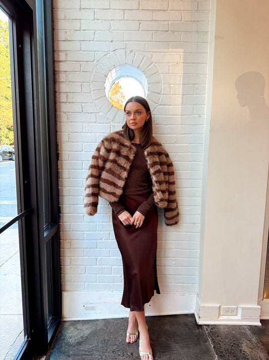 ROUND NECK FAUX FUR CROP JACKET