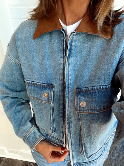 THE DENIM SWING CROPPED JACKET