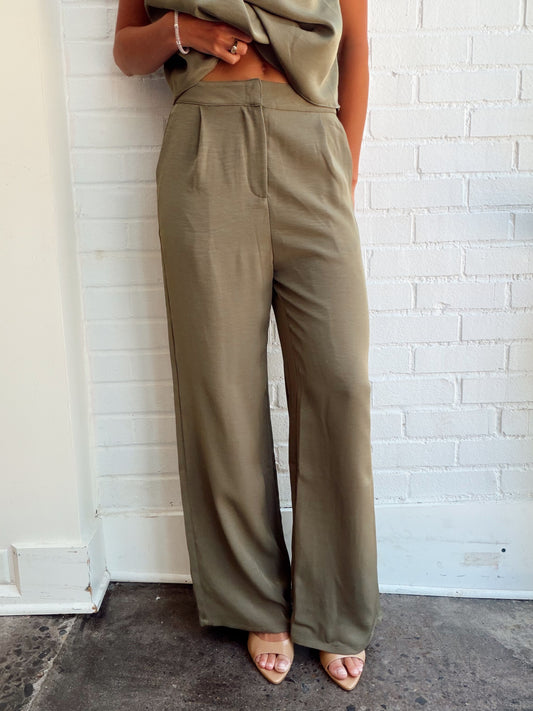 PLEATED PANT