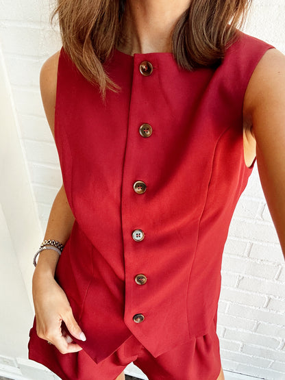 BUTTON DOWN VEST