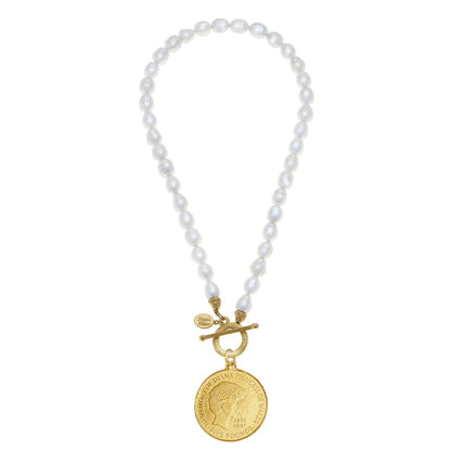 DIANA PEARL TOGGLE NECKLACE