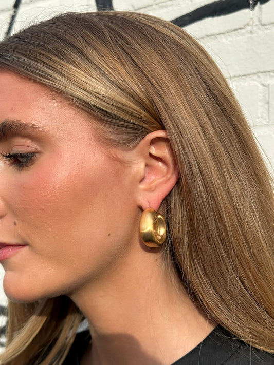 ISABEL GOLD HOOPS