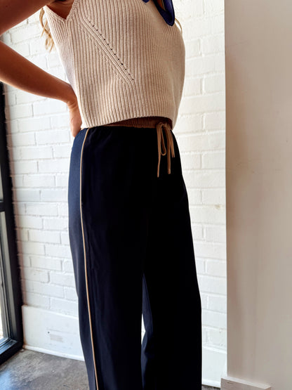 ON FILM CONTRAST PIPING DRAWSTRING PANT