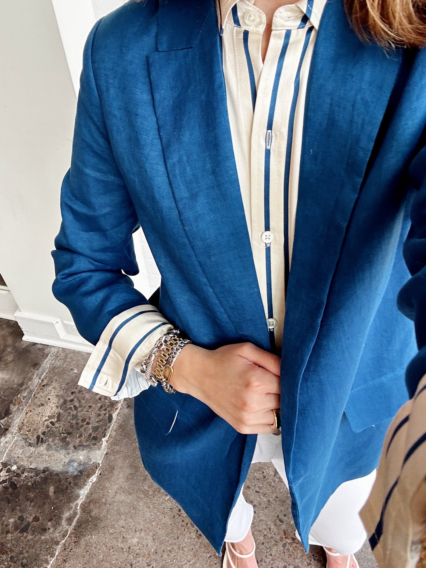 PIN STRIPE CUFF LINEN BLAZER