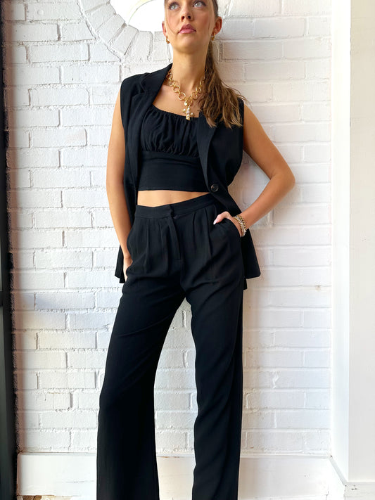 AT EASE PLEATED TROUSER
