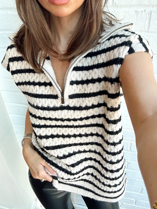 ARROW SWEATER