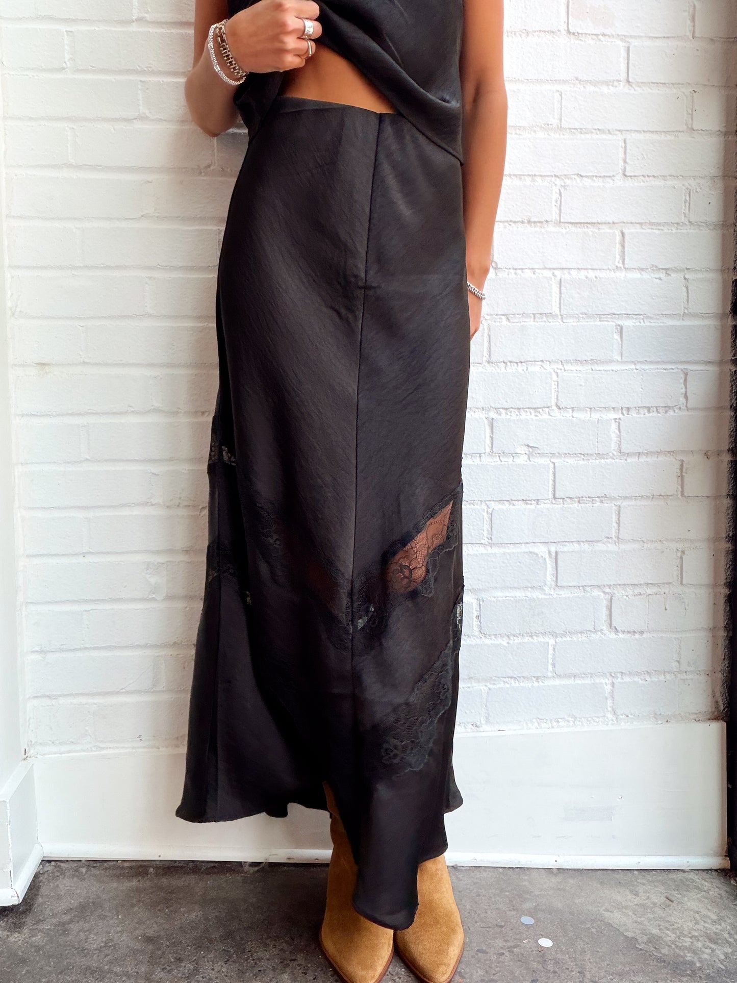 KORI LACE INSET SKIRT