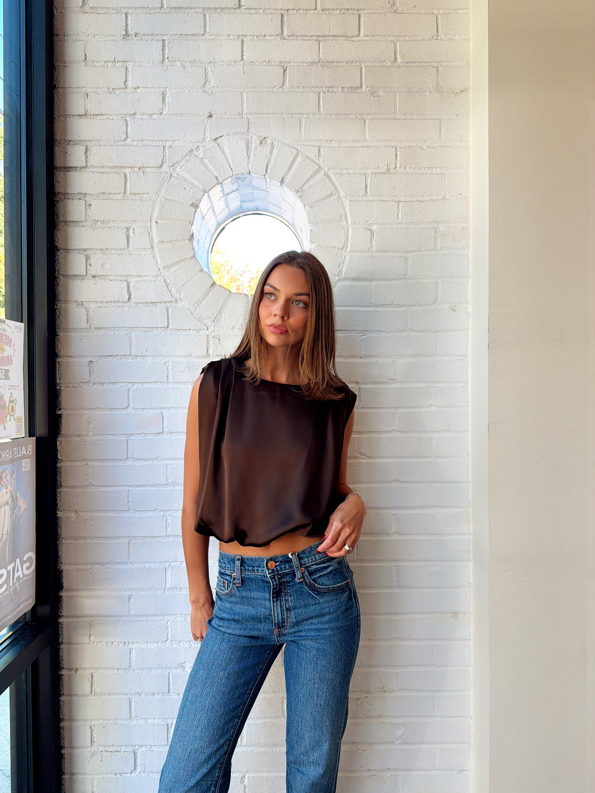 MONROE BUBBLE HEM TOP