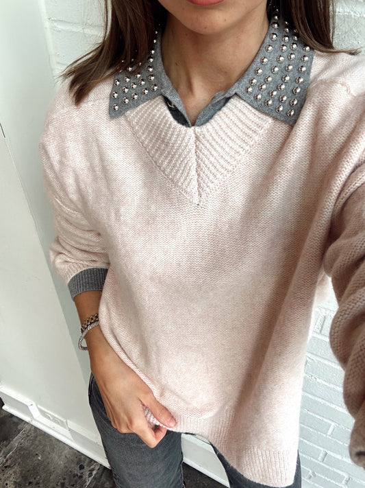 DREAMY V NECK SWEATER
