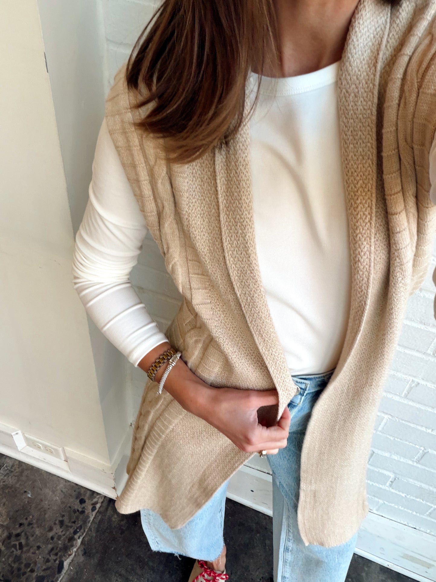 WAKE UP SWEATER VEST