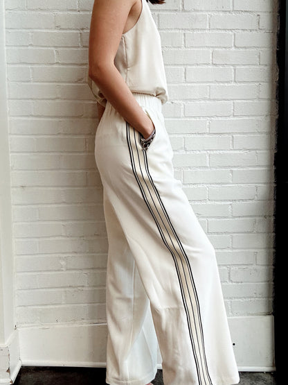 SIDE STRIPE WIDE LEG PANT