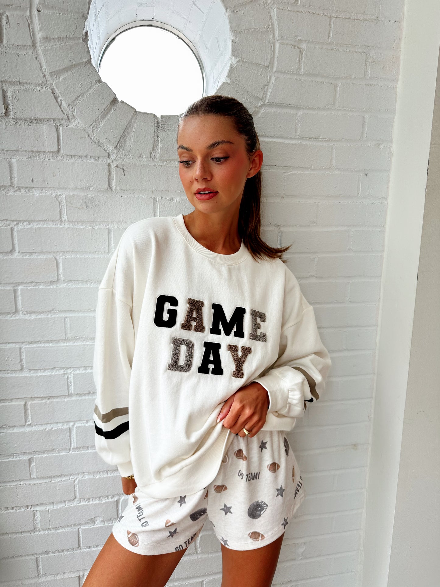 OVERSIZED GAME DAY SWEATSHIRT