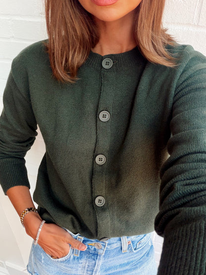 MUST-HAVE CARDI