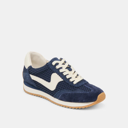 B.NTCD SNEAKER