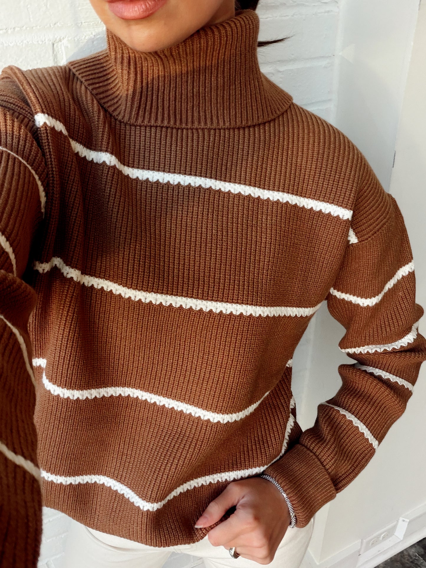 HAMISH STITCH KNIT SWEATER