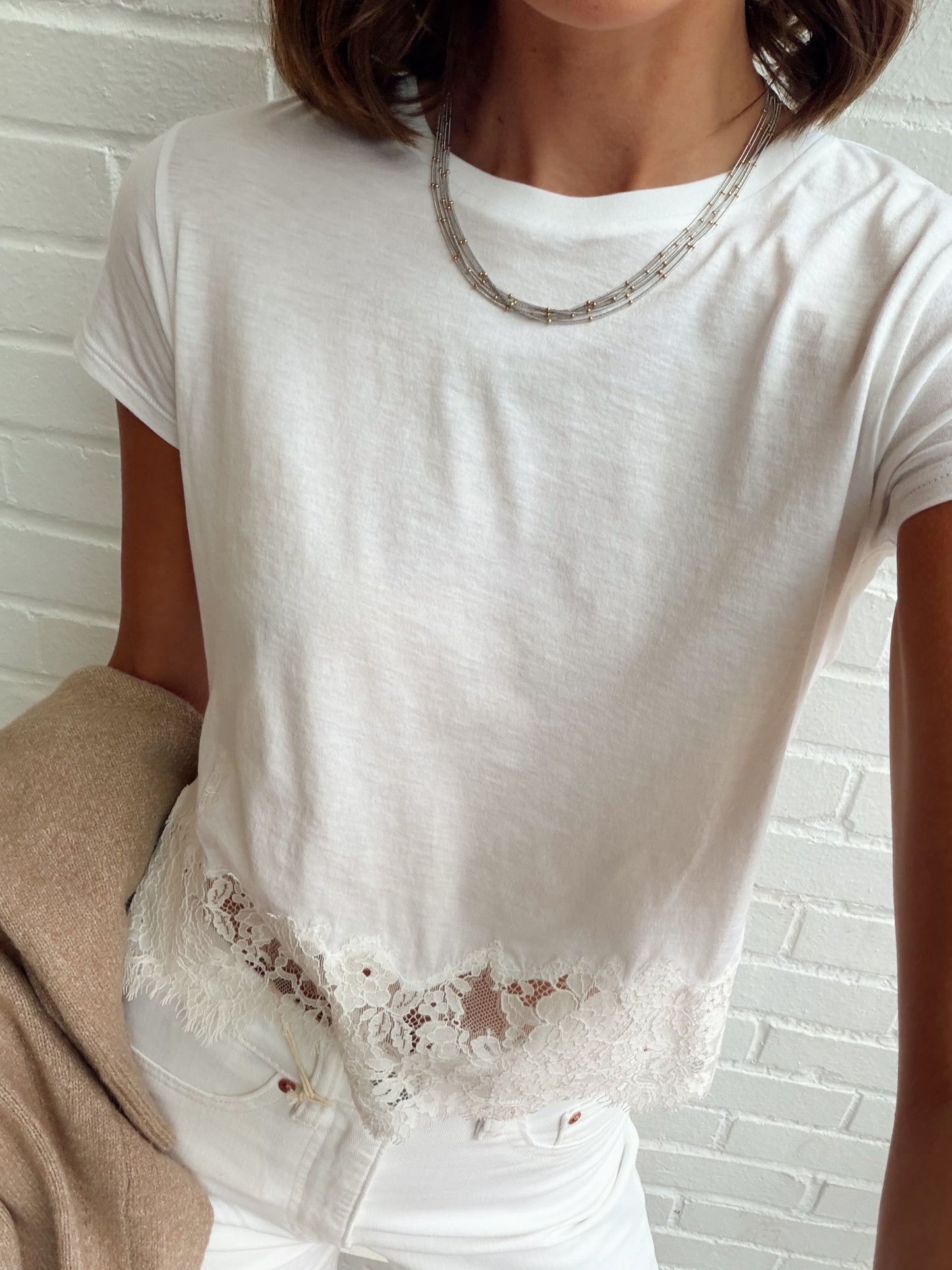 AVELINA TEE