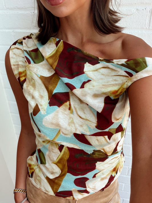 ORELIA TOP