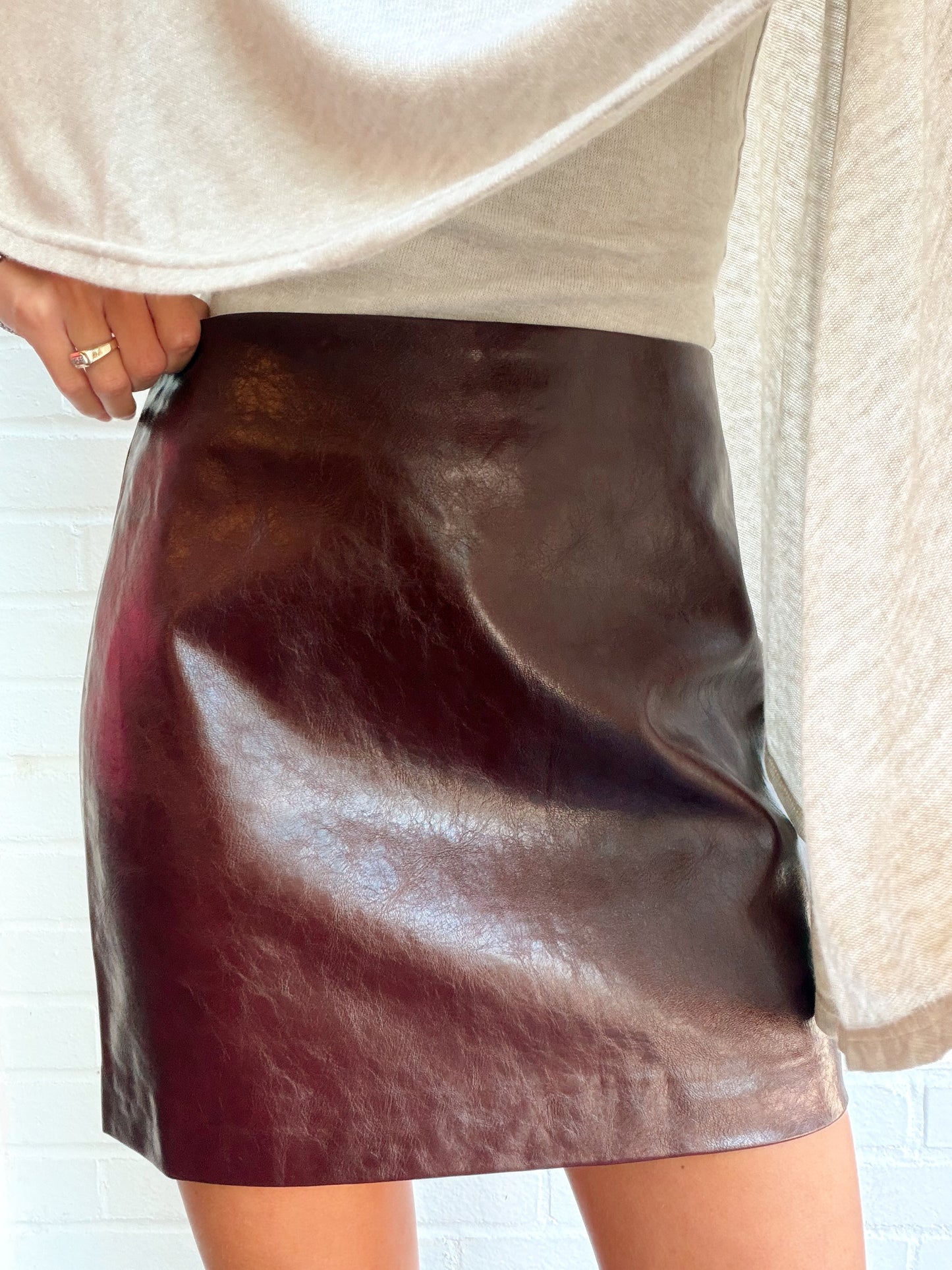 HART FAUX LEATHER MINI SKIRT