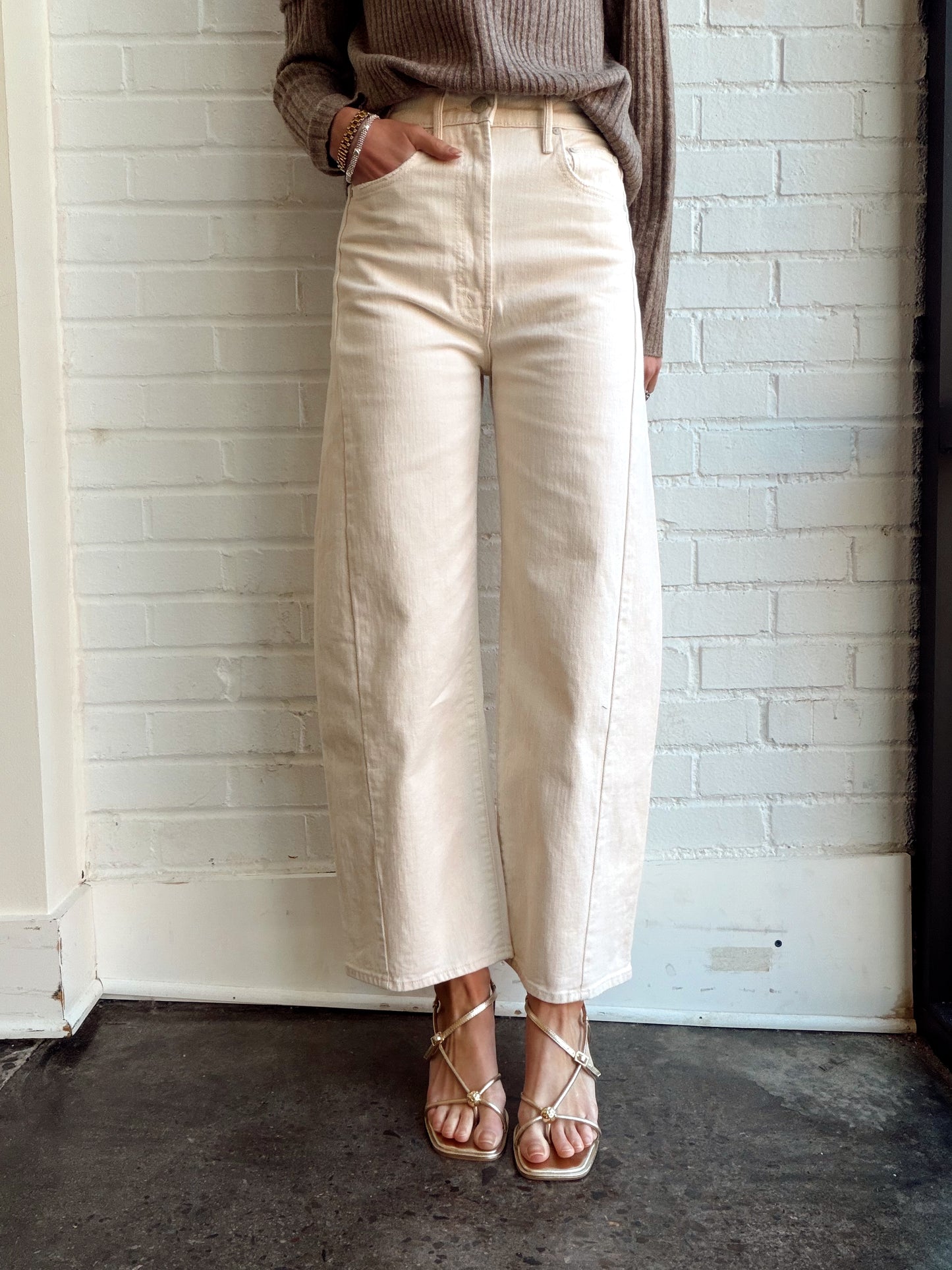 THE HALF-PIPE ANKLE- ACT NATURAL