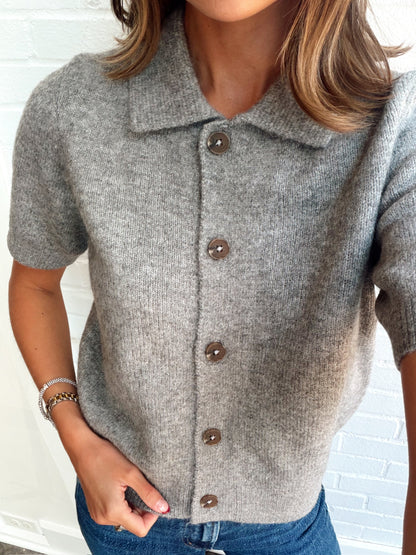 SUZIE KNIT SHORT SLEEVE COLLAR TOP