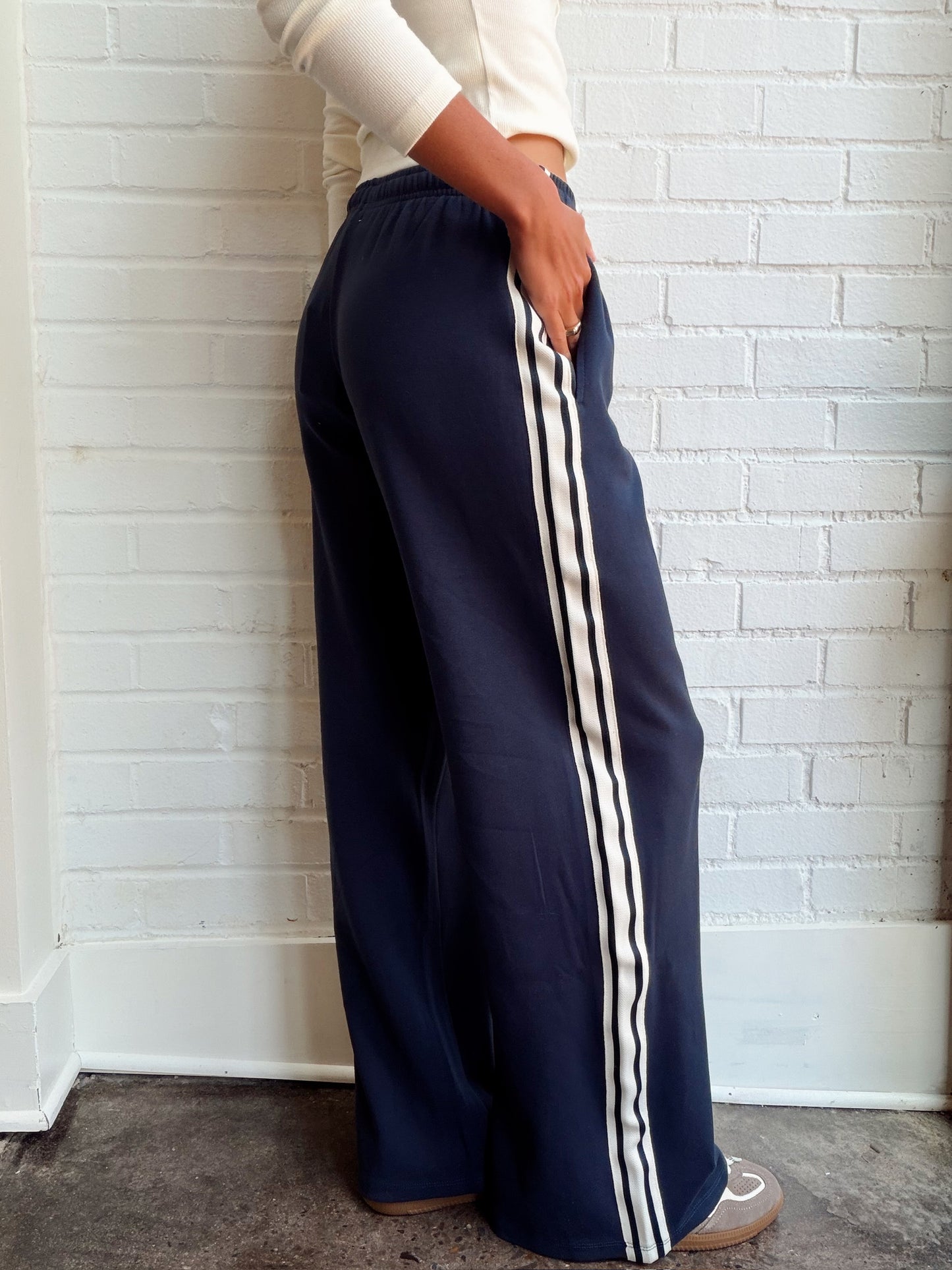 BREAKAWAY TRACK PANT