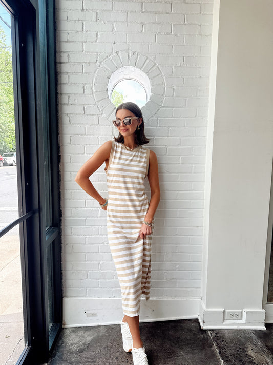 CONTRAST TRIM MAXI