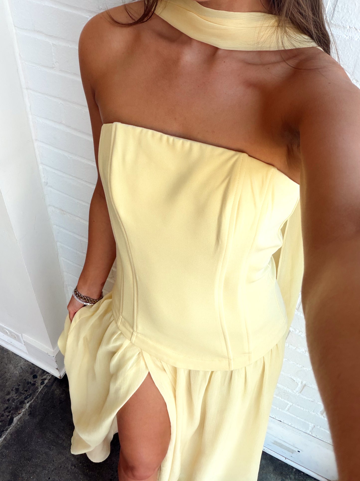 FOND DRESS