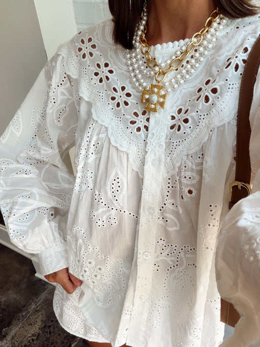 BILLIE EYELET BLOUSE