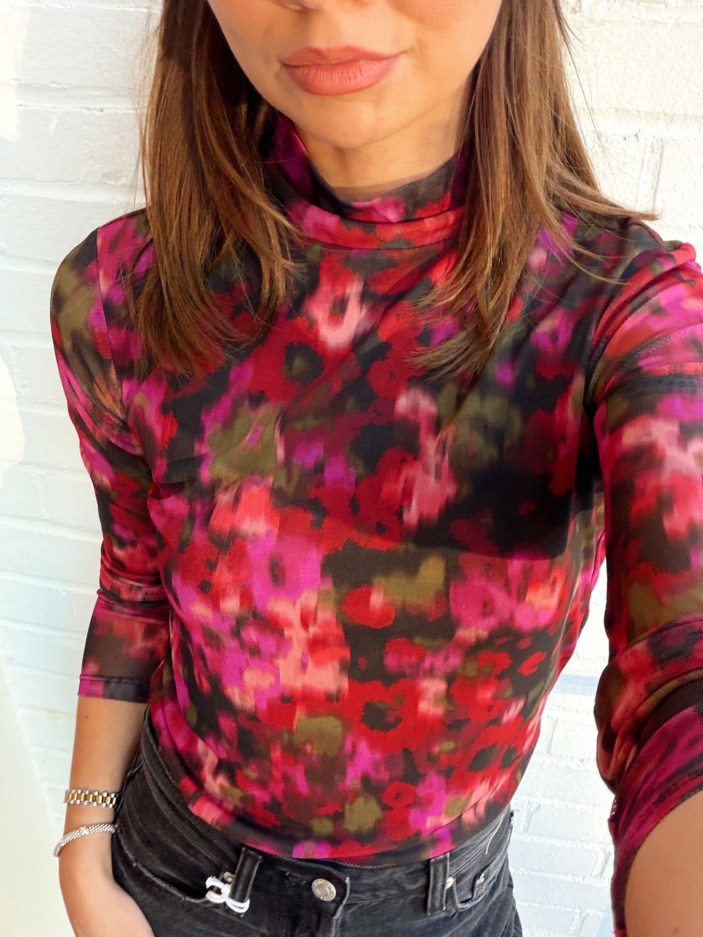 LONG SLEEVE MESH MOCKNECK