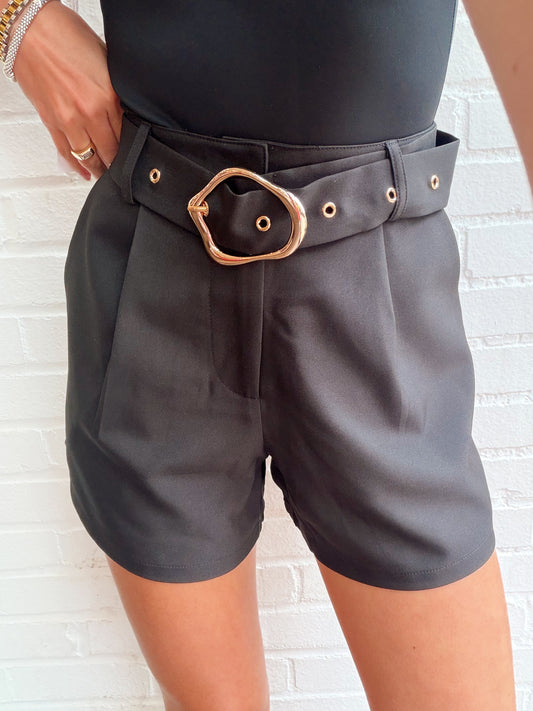 GOLD TRIM BELT DETAILED SHORT