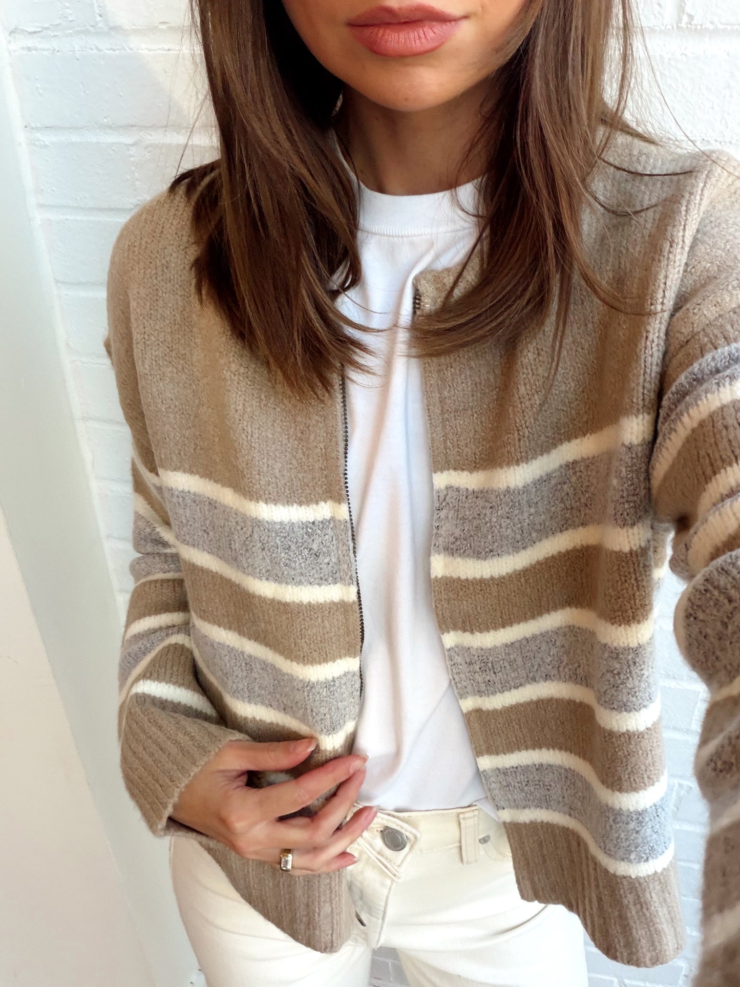 CHIMMY CREWNECK CARDIGAN