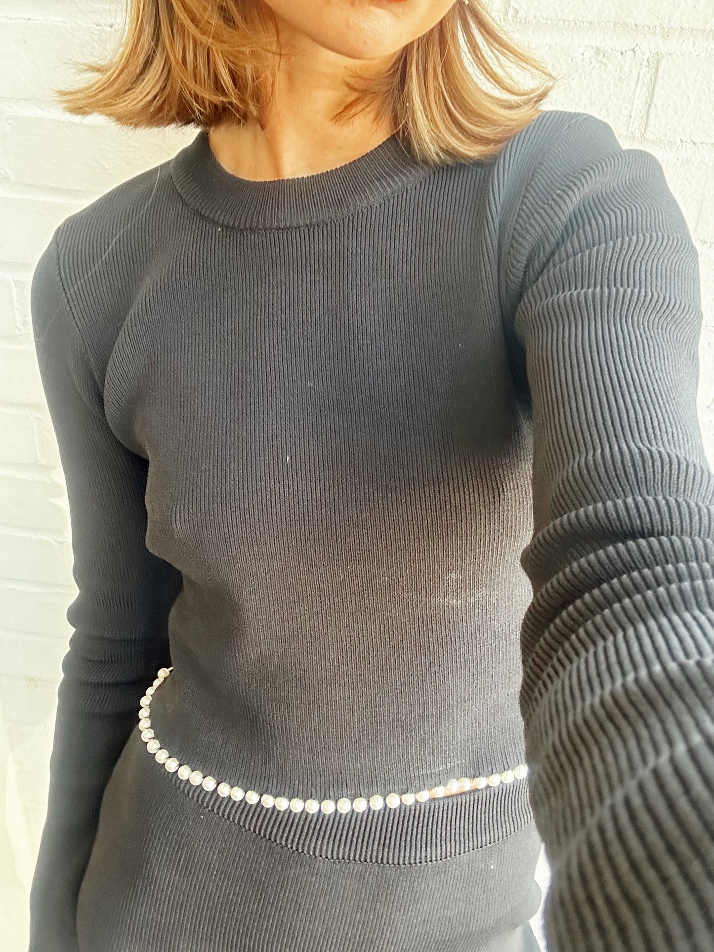 PEARL ACCENT MOCK NECK TOP