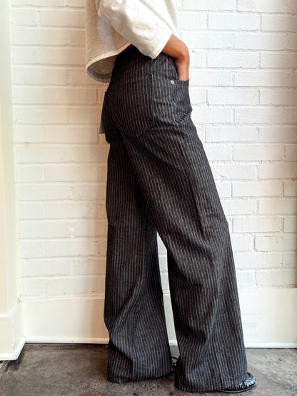 MADISON MID RISE PANT IN BLACK PINSTRIPE
