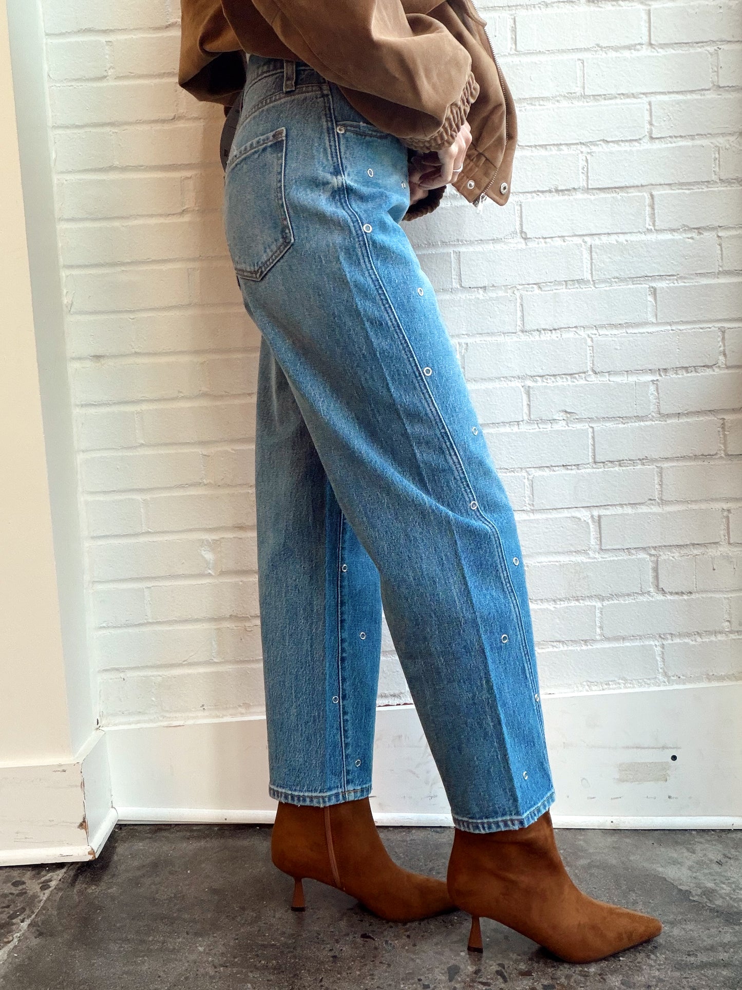 WESTWARD HIGH RISE BARREL LEG