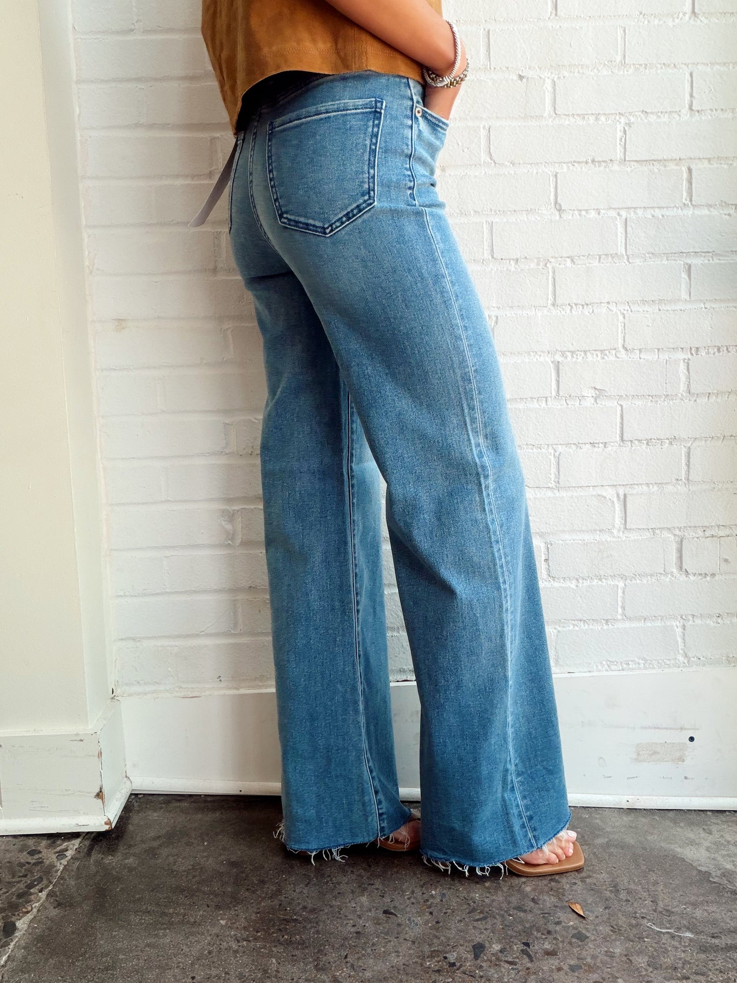 FAR OUT HIGH RISE WIDE LEG