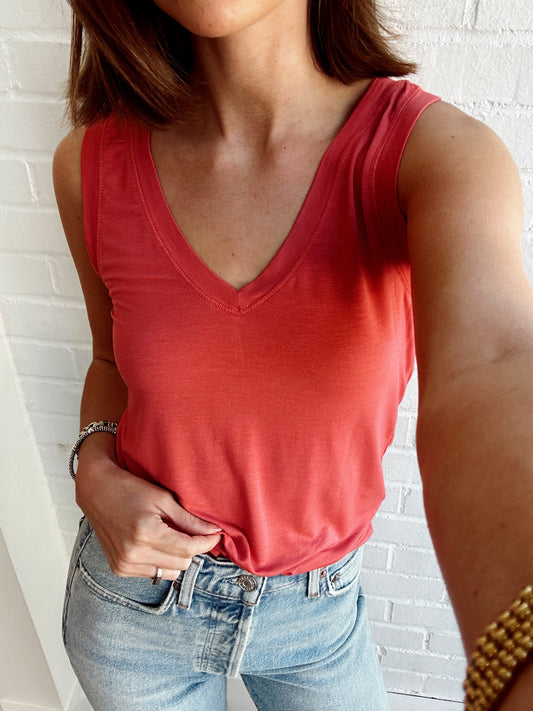 LONA V-NECK TANK