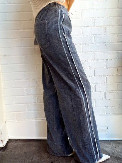 COZY JEAN- WIDE LEG PULL ON