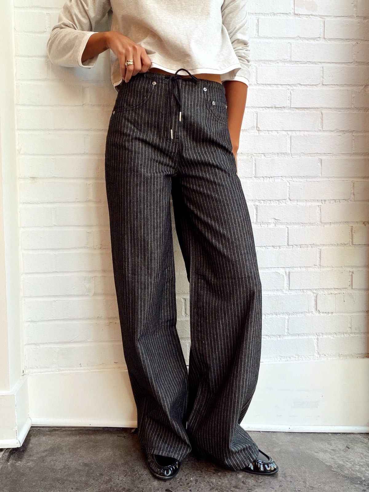 MADISON MID RISE PANT IN BLACK PINSTRIPE