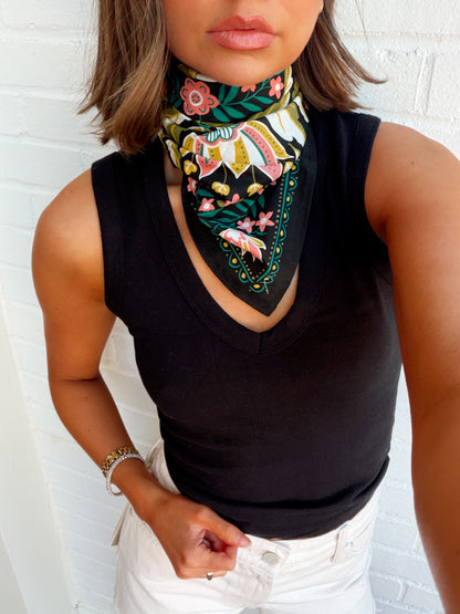 MAXIM V-NECK SLEEVELESS TANK