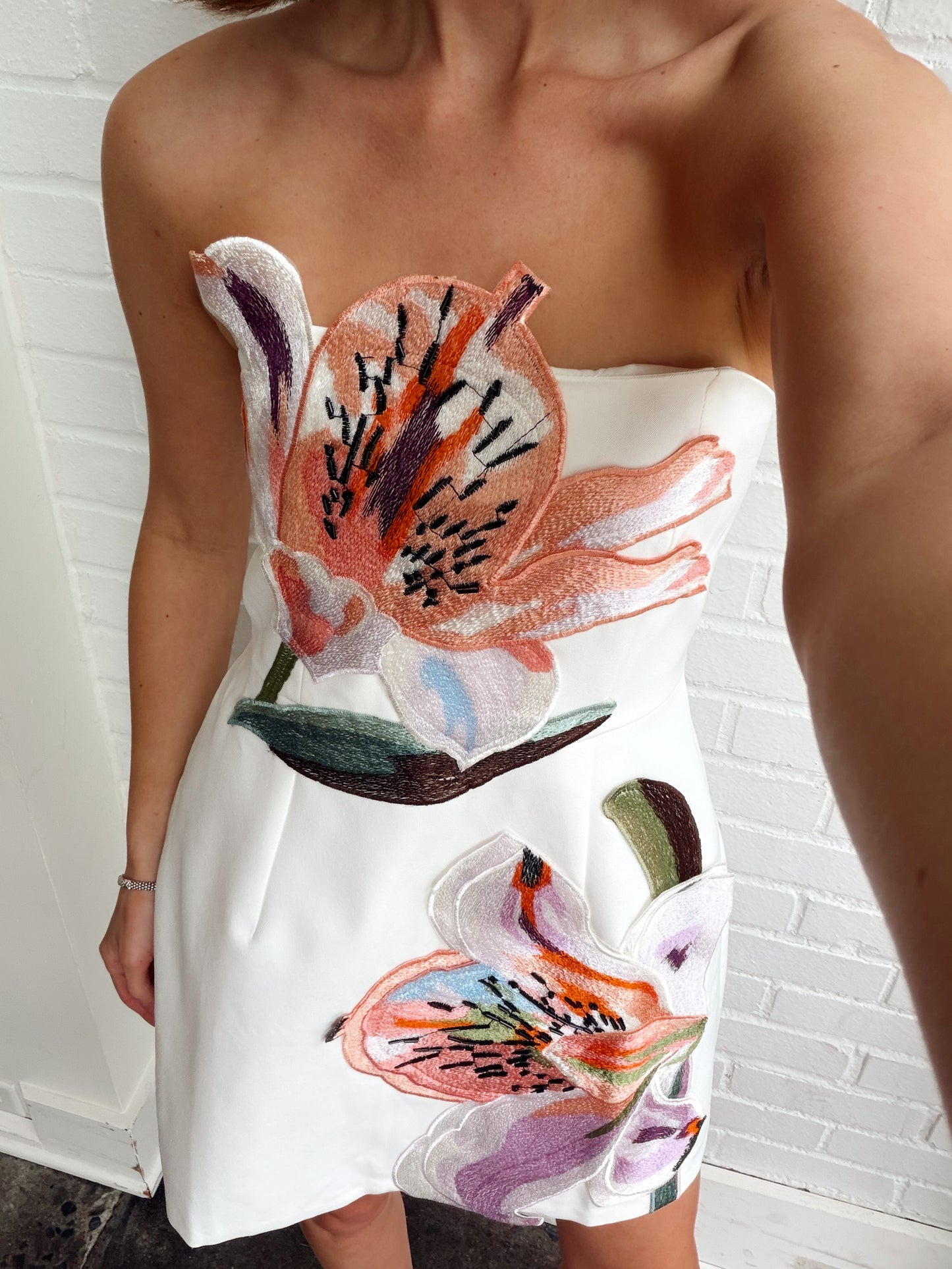 STRAPLESS DRESS WITH FLORAL BEADED DETAIL