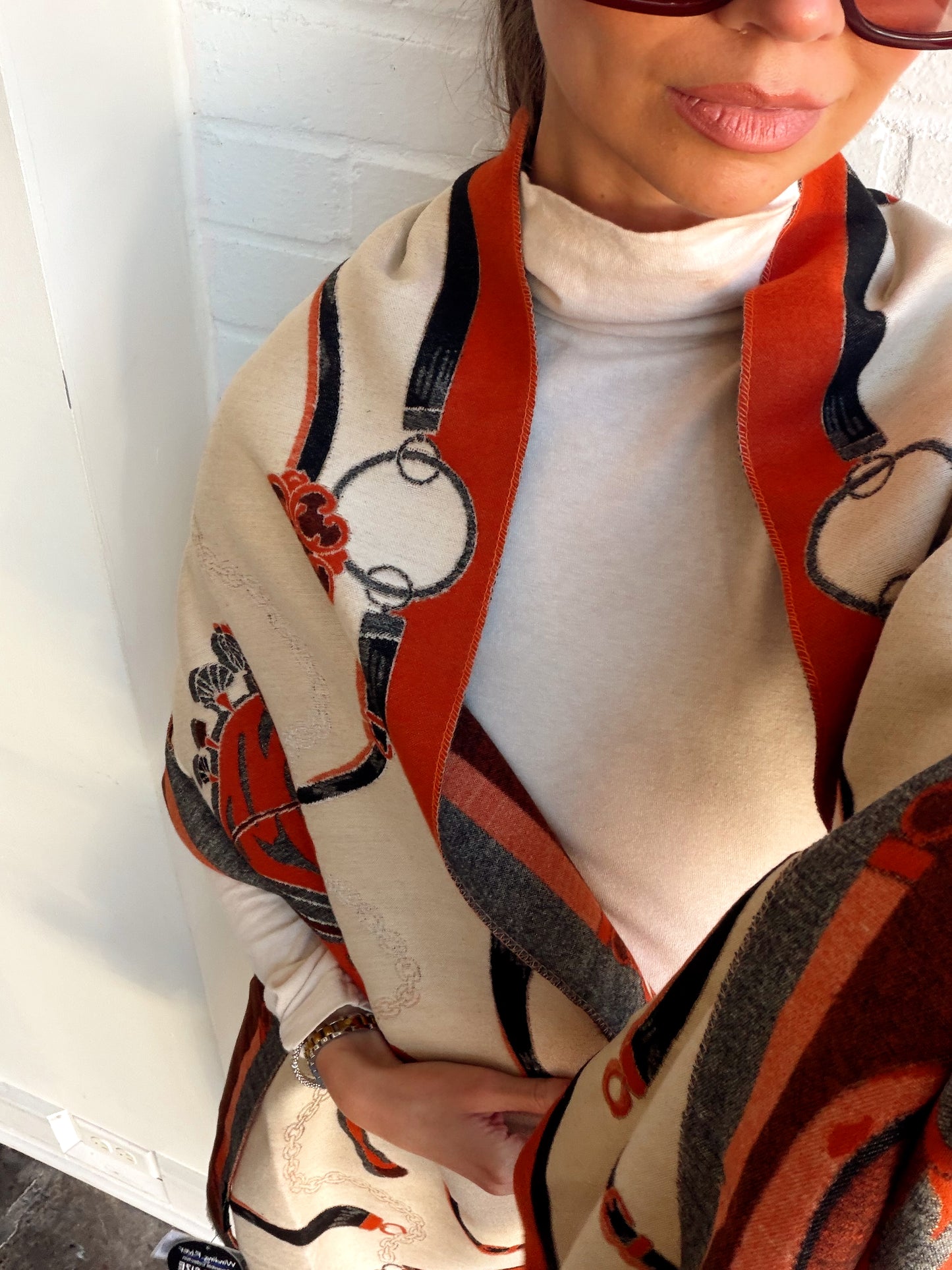 EQUESTRIAN ORANGE REVERSIBLE WRAP