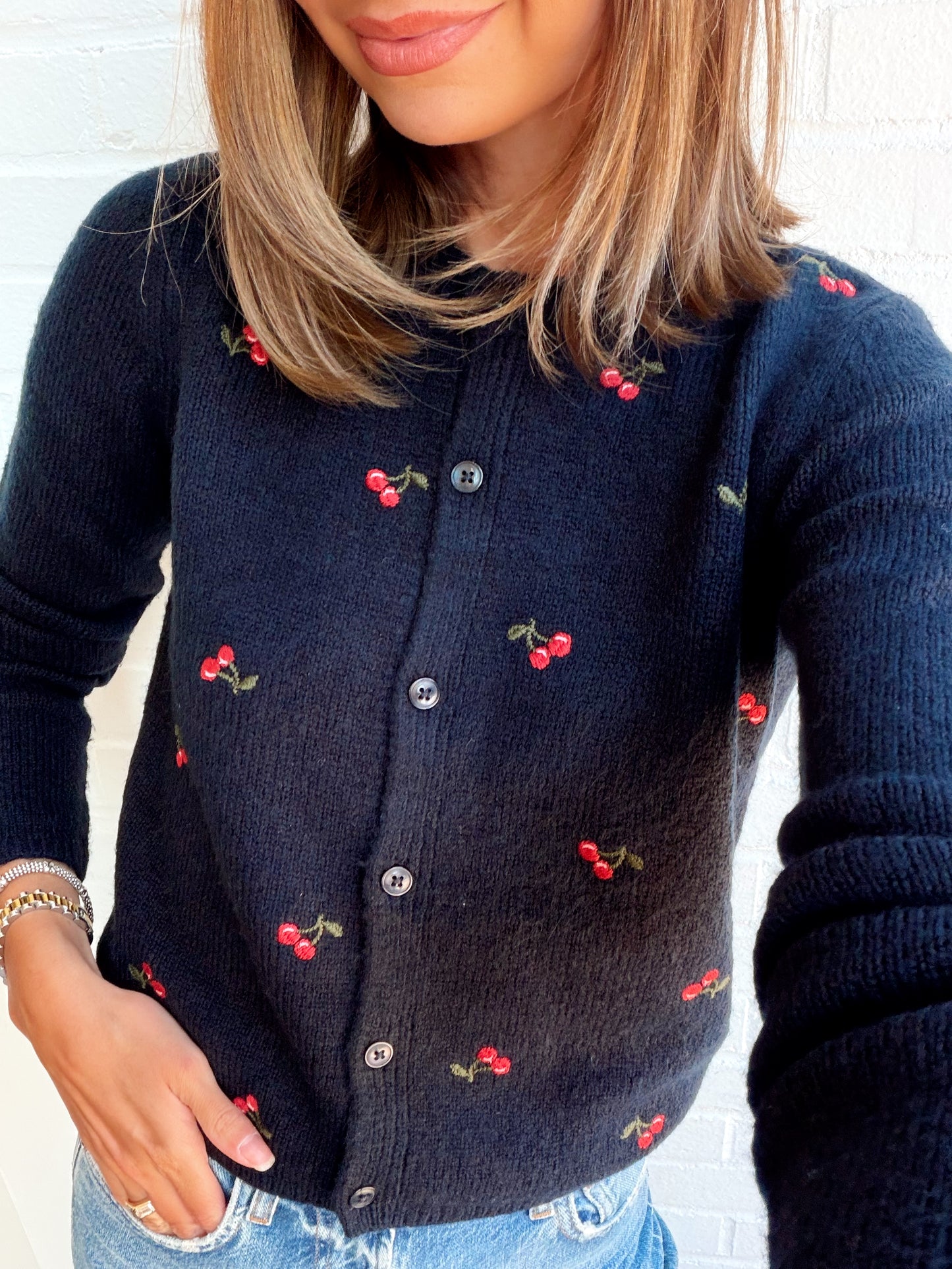 MUSE EMBROIDERED FITTED CARDIGAN