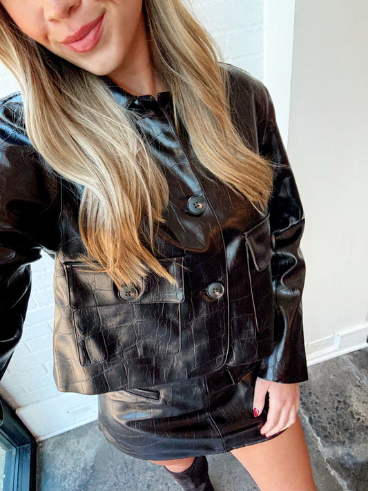 FAUX LEATHER MINI SKIRT