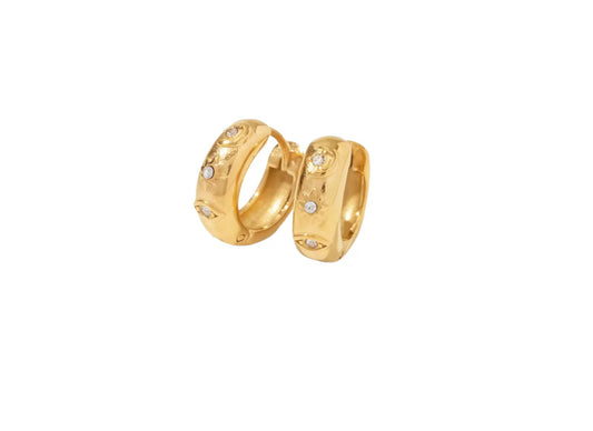 MARY HUGGIE HOOPS