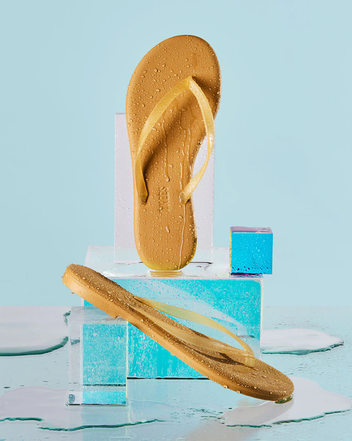 AQUA- SAND