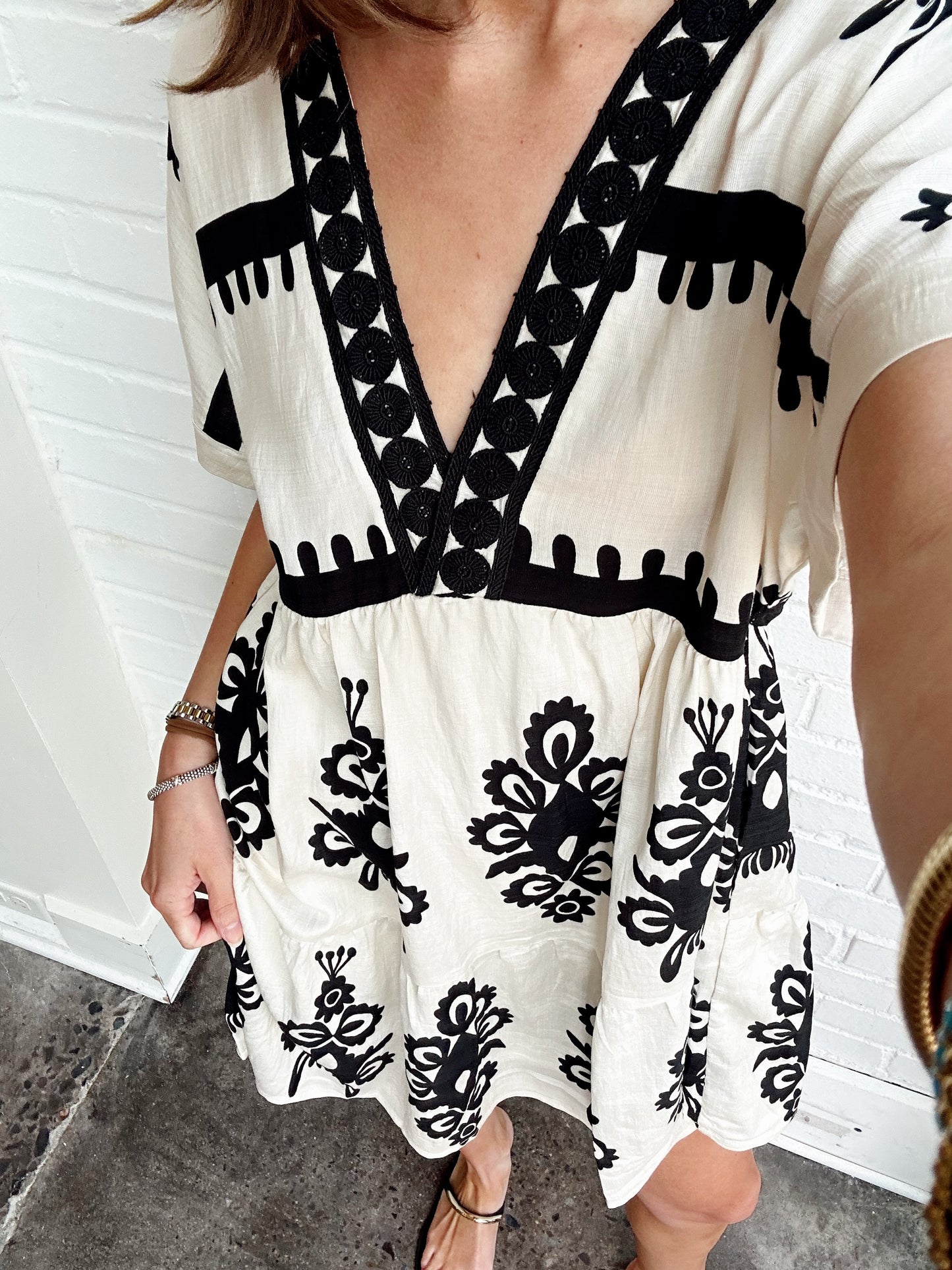 RAINA V-NECK PRINT DRESS